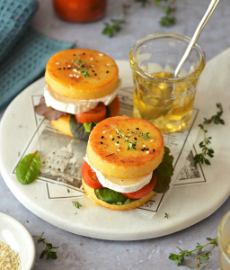 burger-de-polenta-chevre-miel-et-thym