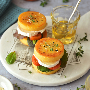 burger-de-polenta-chevre-miel-et-thym